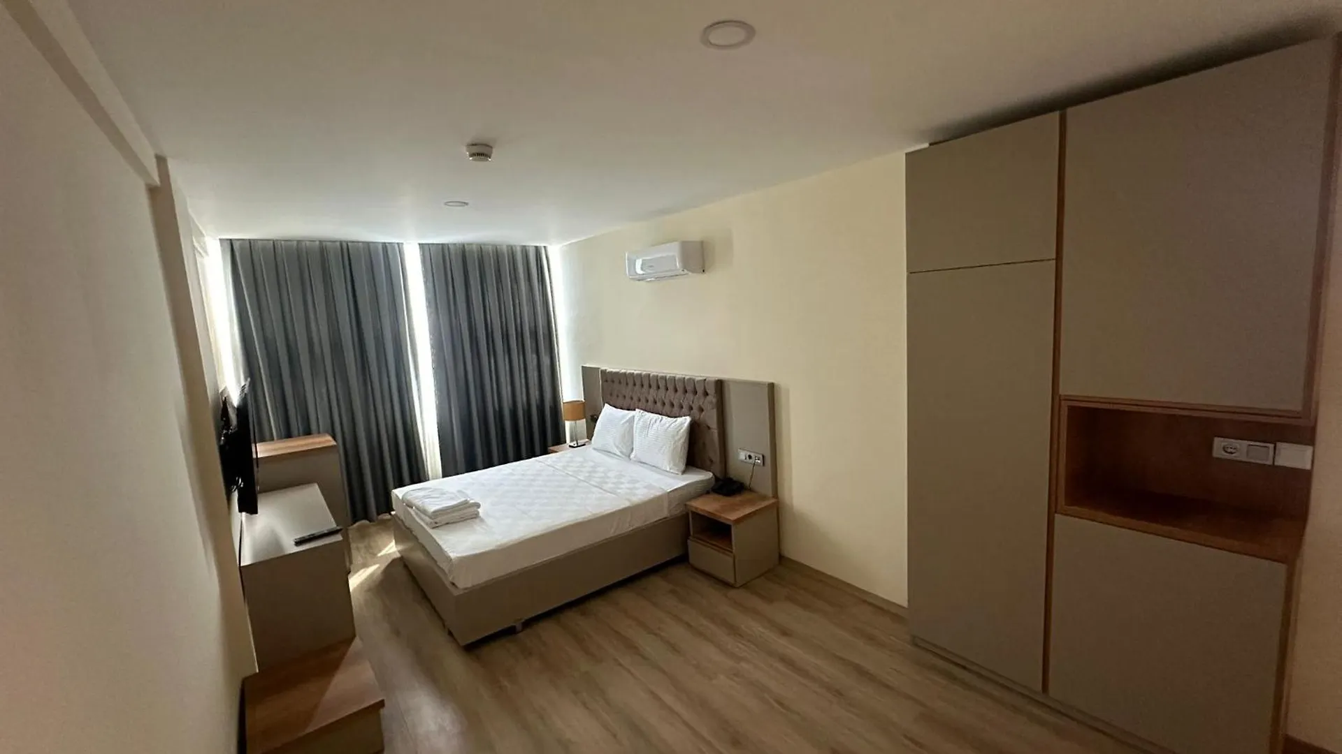 Lara Street Hotel Antalya 0*,